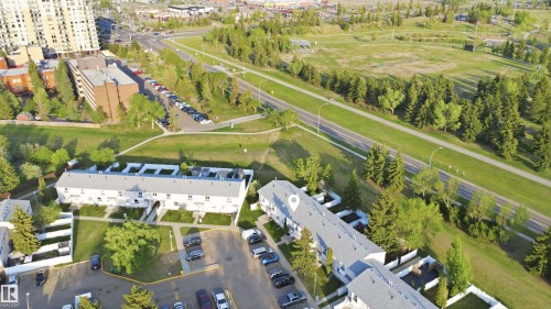 Aerial perspective showcasing a multi-unit residential property with private outdoor spaces - 17 Lakewood Village, Edmonton, AB 