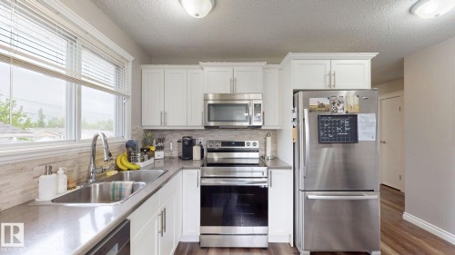 5501 46 Avenue, Drayton Valley, AB 