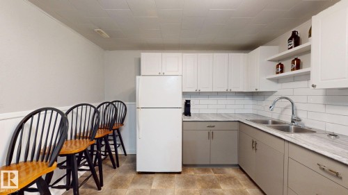 5501 46 Avenue, Drayton Valley, AB 