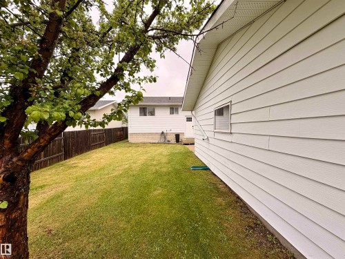 5501 46 Avenue, Drayton Valley, AB 
