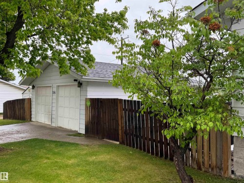 5501 46 Avenue, Drayton Valley, AB 