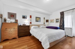 Hardwood flooring complemented by white walls - 