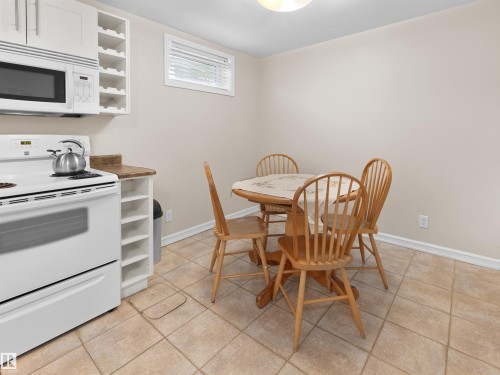 5832 114A Street, Edmonton, AB 