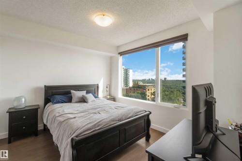 802 10046 117 Street, Edmonton, AB - Indoor Photo Showing Bedroom