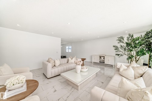 9815 159 Avenue, Edmonton, AB 