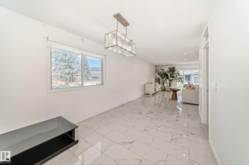 9815 159 Avenue, Edmonton, AB 