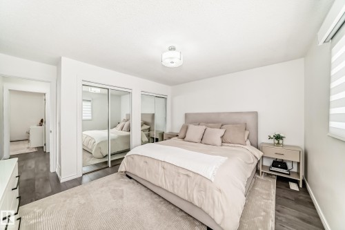 9815 159 Avenue, Edmonton, AB 