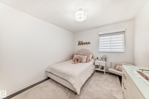 9815 159 Avenue, Edmonton, AB 