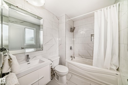 9815 159 Avenue, Edmonton, AB 