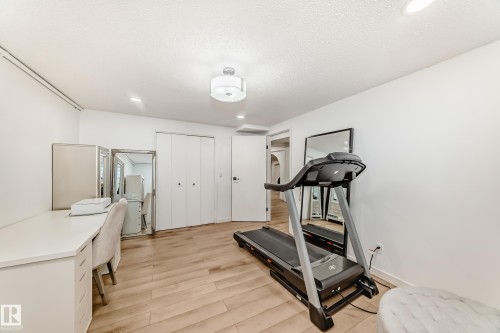 9815 159 Avenue, Edmonton, AB 