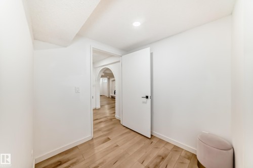 9815 159 Avenue, Edmonton, AB 