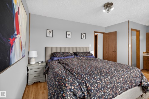 5329 65 St, Redwater, AB 