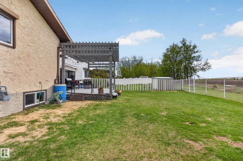 5329 65 St, Redwater, AB 