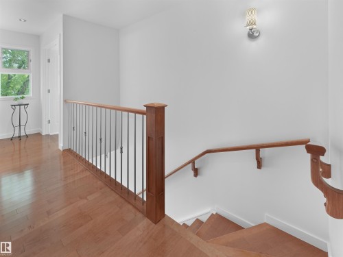 11131 75 Avenue, Edmonton, AB 