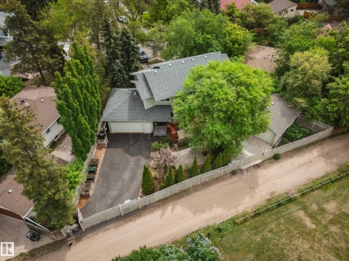 11131 75 Avenue, Edmonton, AB 