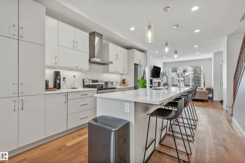 7944 81 Avenue, Edmonton, AB 
