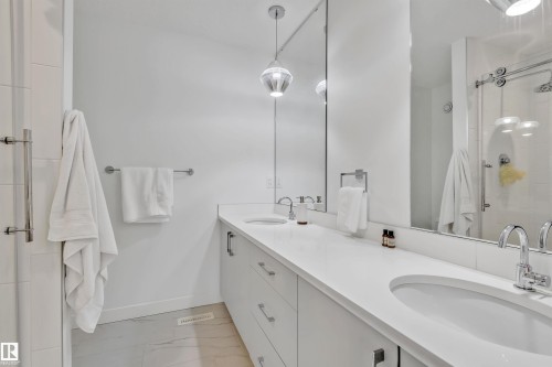 7944 81 Avenue, Edmonton, AB 