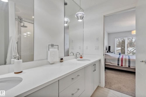 7944 81 Avenue, Edmonton, AB 