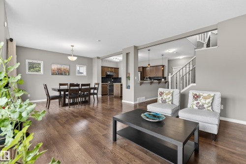 9515 221 Street, Edmonton, AB 