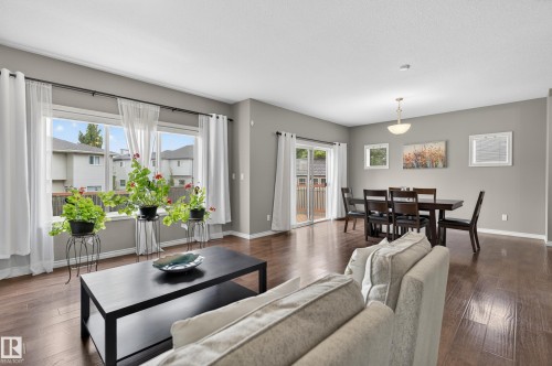 9515 221 Street, Edmonton, AB 