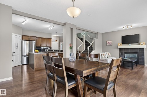 9515 221 Street, Edmonton, AB 