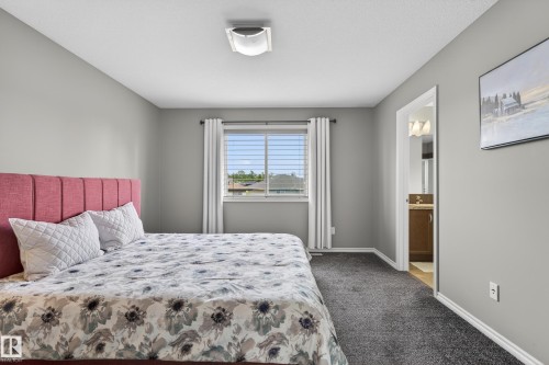 9515 221 Street, Edmonton, AB 