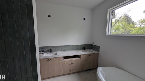 14706 103 Avenue Nw, Edmonton, AB 
