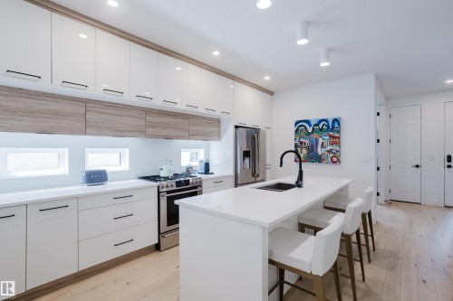 10833 140 Street, Edmonton, AB 