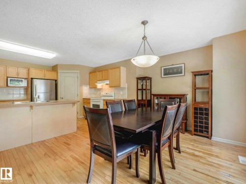 Image quality insufficient for description - 1116 Lincoln Crescent, Edmonton, AB - Indoor