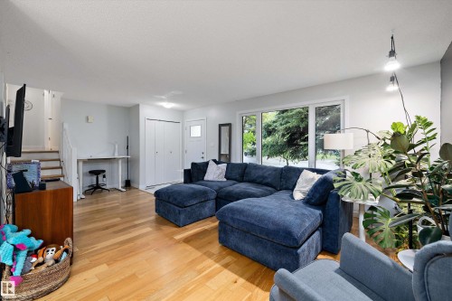 52 Alexander Drive, Leduc, AB 