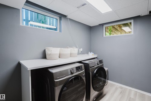 33 Mill Drive, St. Albert, AB 