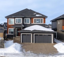 3904 GINSBURG Crescent  Edmonton, AB T5T 4V2