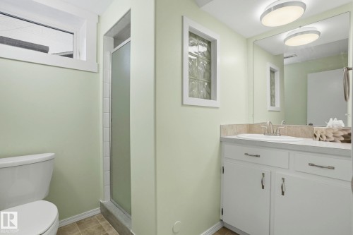 4502 53 Avenue, Leduc, AB 