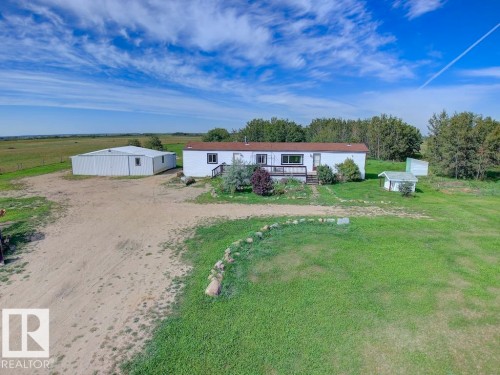 534034 RR182  Rural Lamont County, AB T0B 0W0