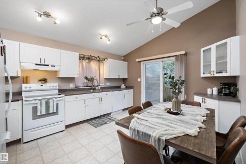 9210 163 Avenue, Edmonton, AB 