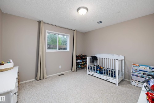9210 163 Avenue, Edmonton, AB 