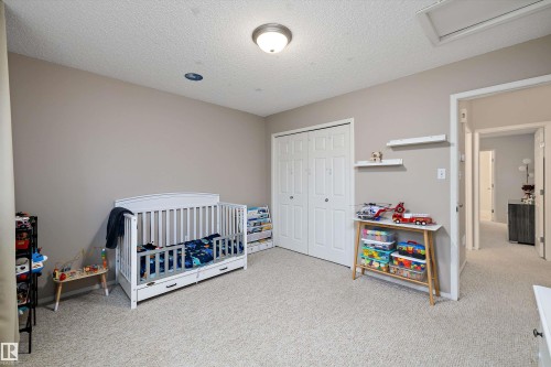 9210 163 Avenue, Edmonton, AB 
