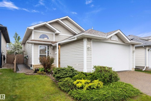 9210 163 Avenue, Edmonton, AB 