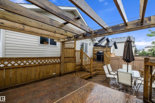 9210 163 Avenue, Edmonton, AB 