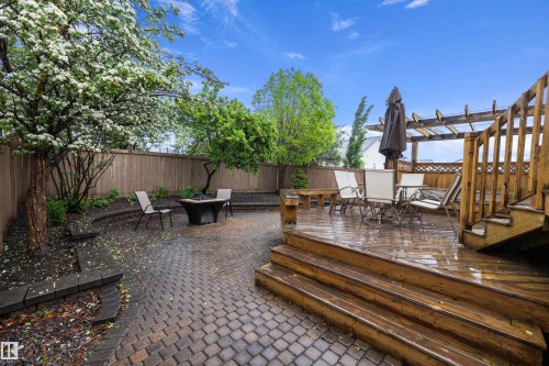 9210 163 Avenue, Edmonton, AB 
