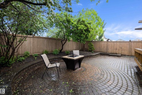 9210 163 Avenue, Edmonton, AB 