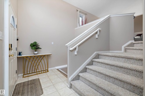 9210 163 Avenue, Edmonton, AB 