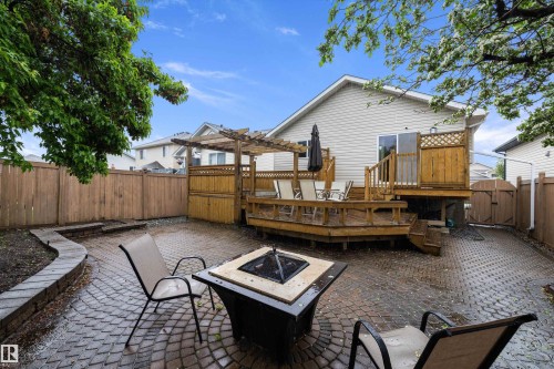 9210 163 Avenue, Edmonton, AB 