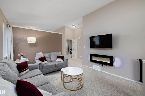 9210 163 Avenue, Edmonton, AB 