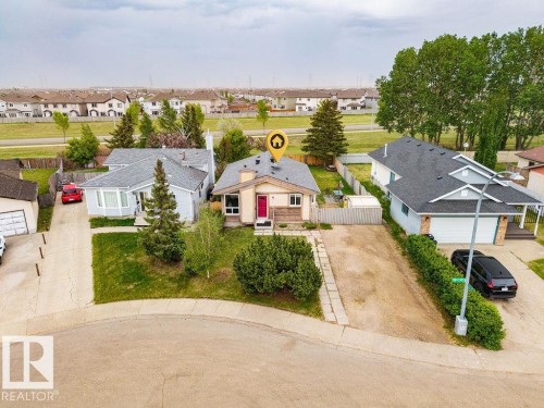 1139 35 Street, Edmonton, AB 