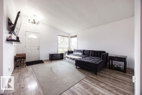 1139 35 Street, Edmonton, AB 