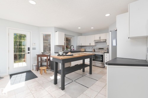 41 Deer Park Way, Spruce Grove, AB 