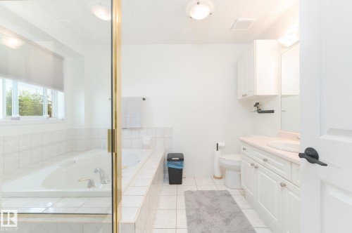 41 Deer Park Way, Spruce Grove, AB 