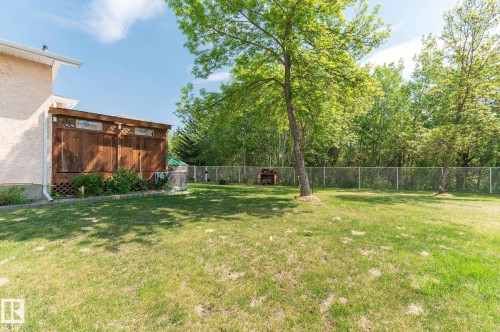 41 Deer Park Way, Spruce Grove, AB 