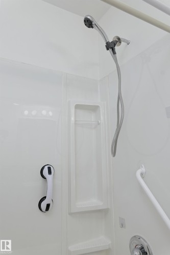 4615 54 Avenue, Barrhead, AB -  Photo Showing Bathroom